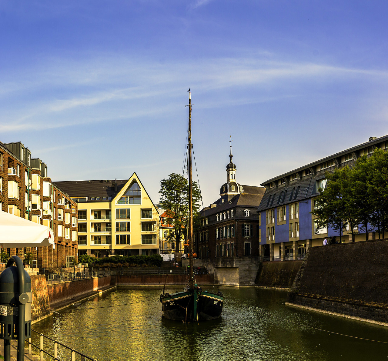 dusseldorf ship in old harbor