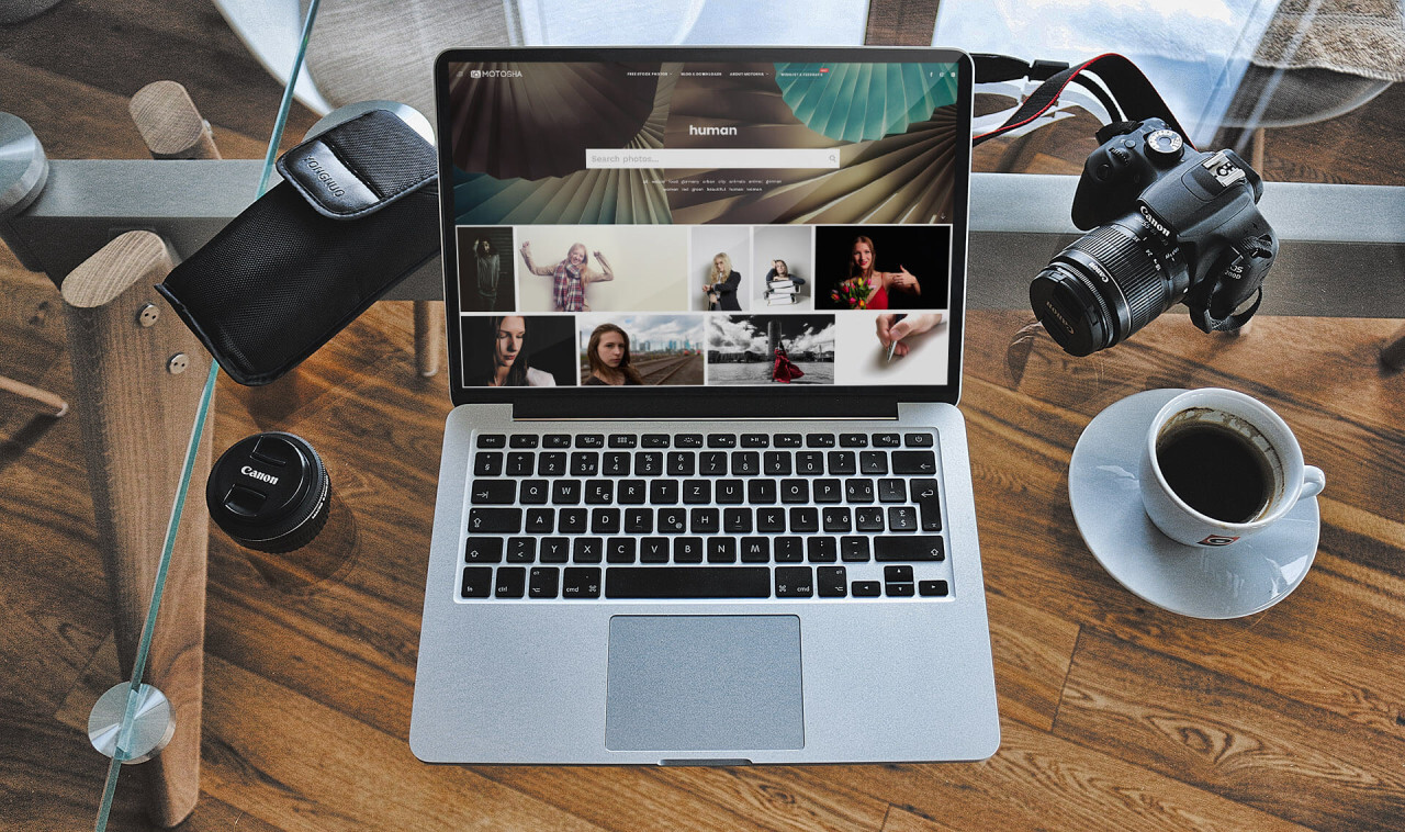 Free Desk and Mac Book Photoshop Mockup