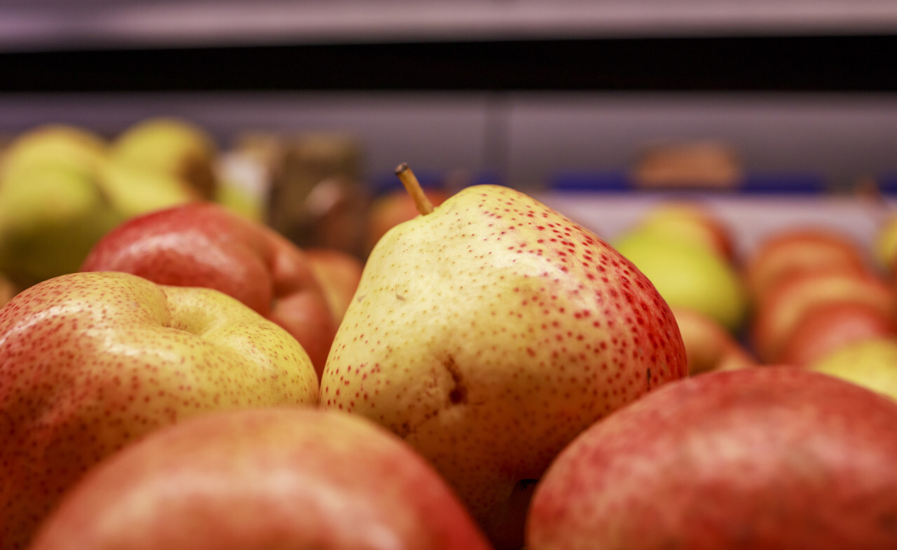 pears on the market