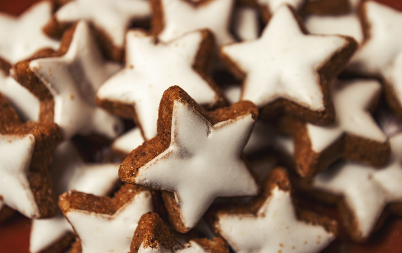 cinnamon biscuit stars