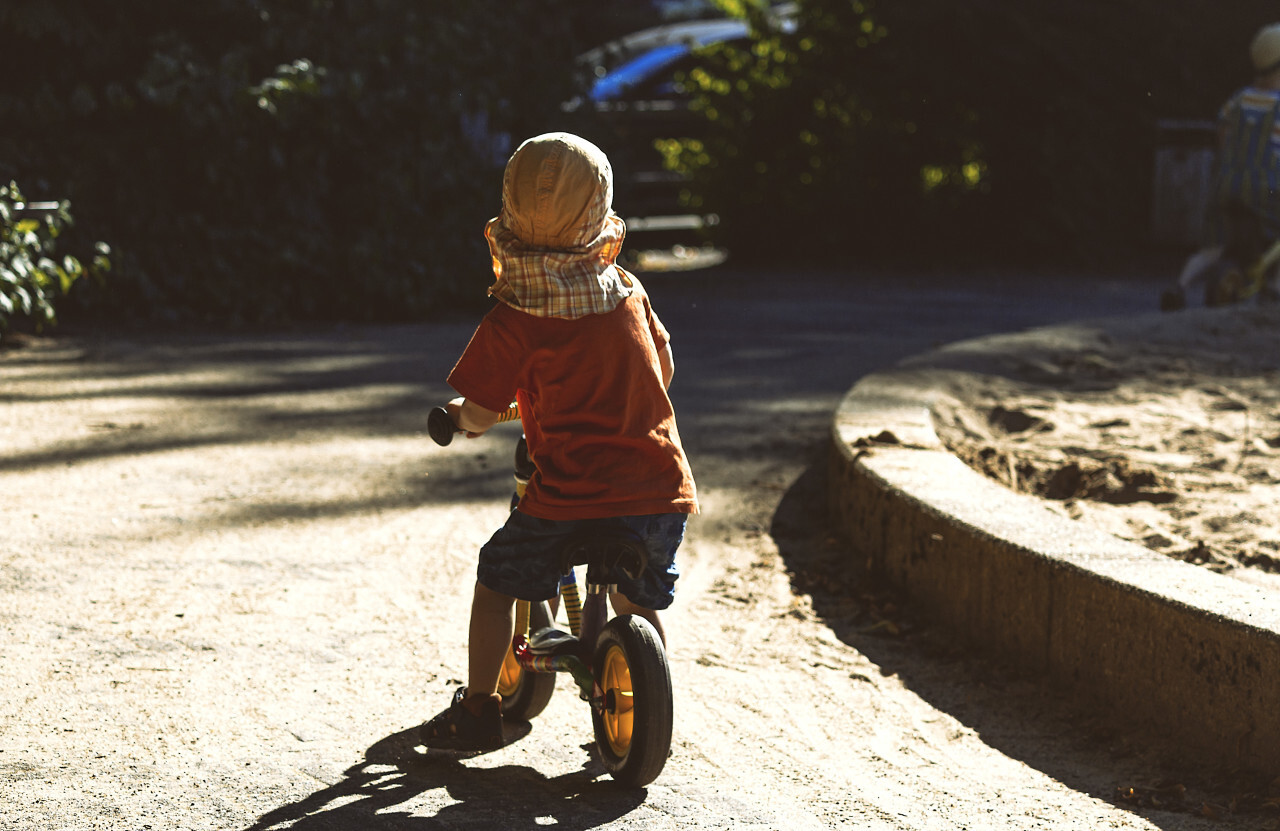 little kid with scooter