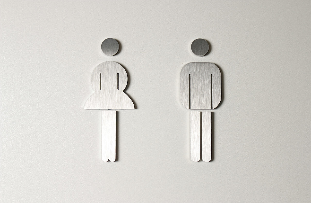 men and women toilet sign
