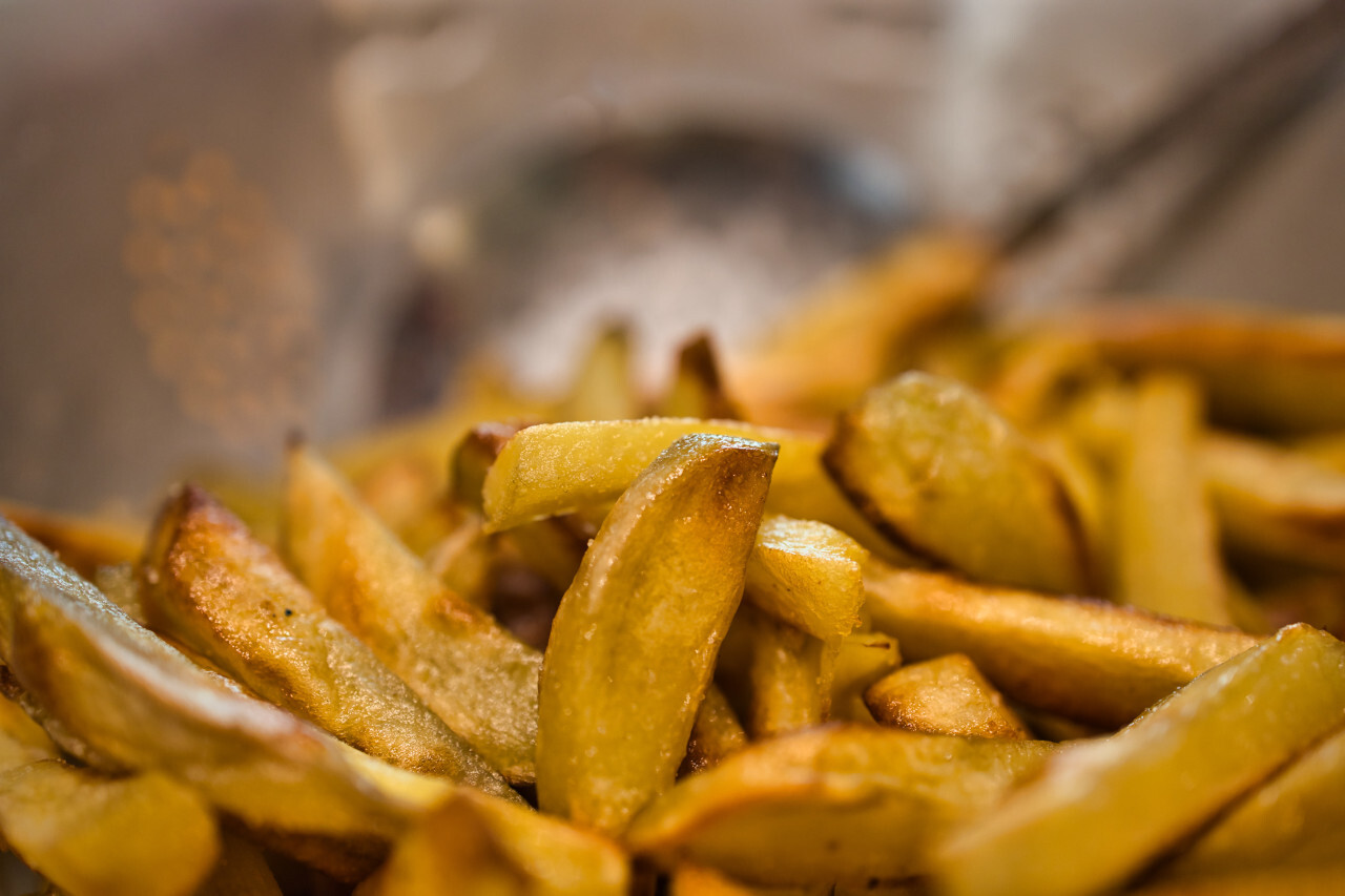 Fried potato wedges