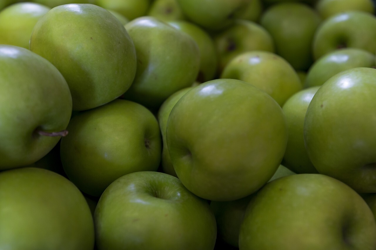 green apples