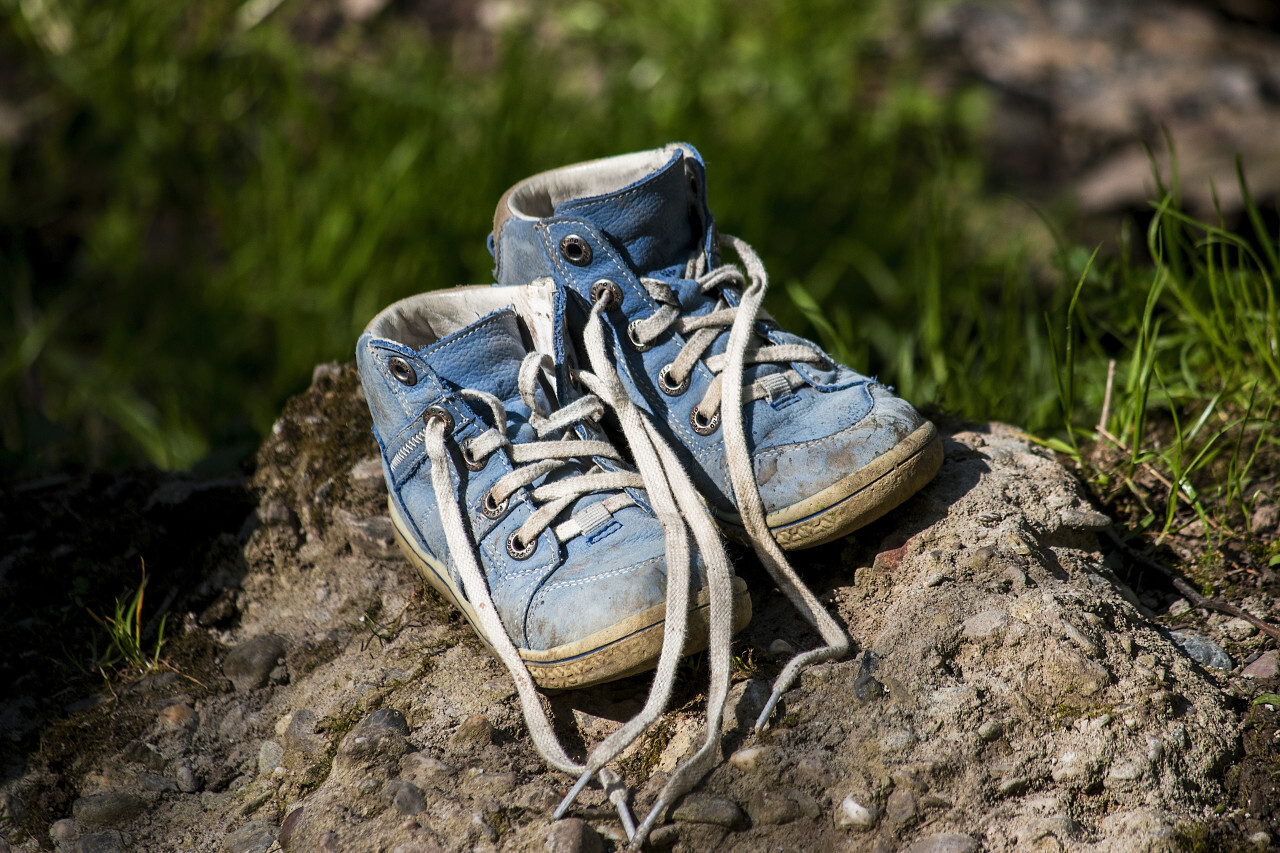 blue childrens shoes