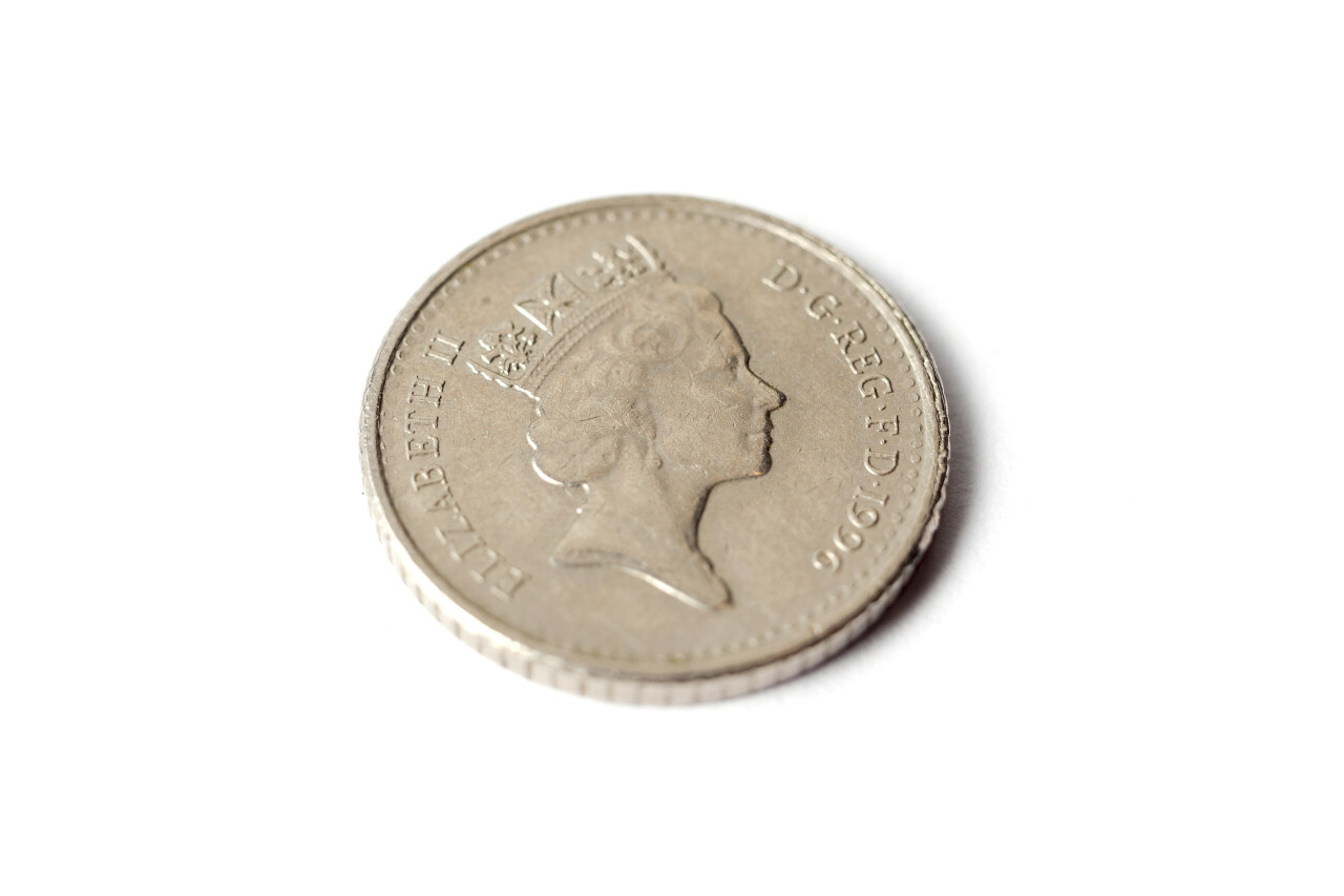 5 New Pence, Elizabeth II, Great Britain white background