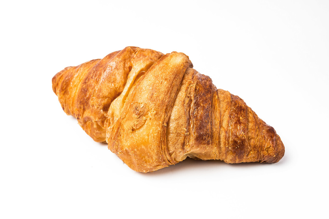 croissant isolated on white background