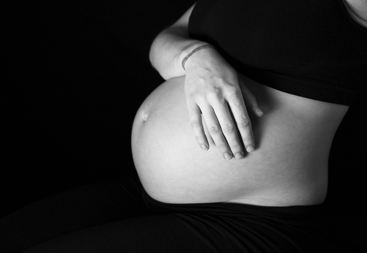 pregnant woman blacknwhite