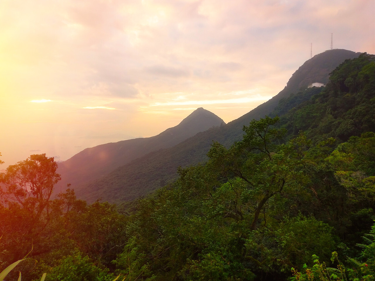 hong kong hills