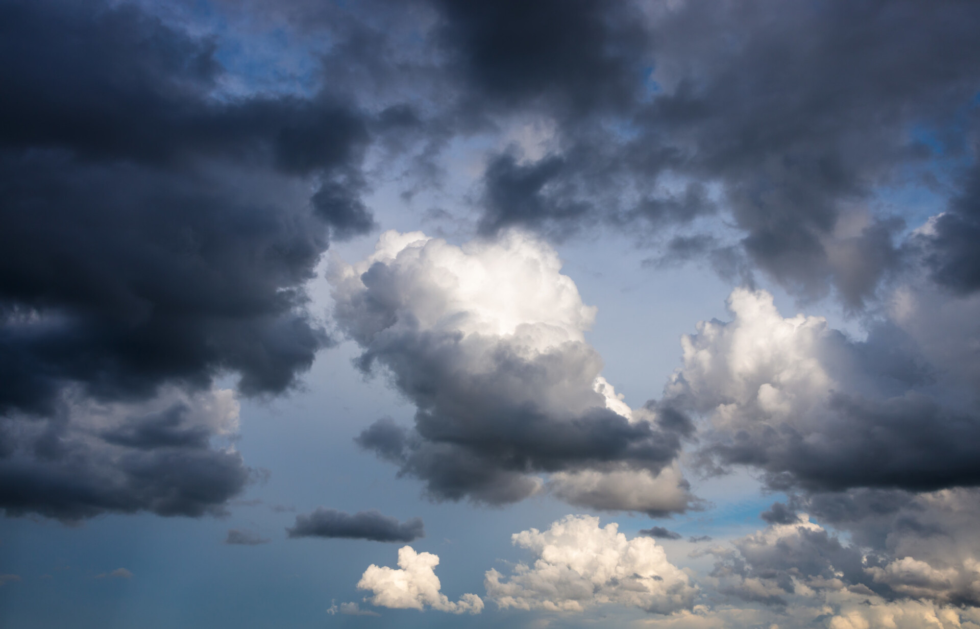 Light and dark clouds in the sky for sky replacement