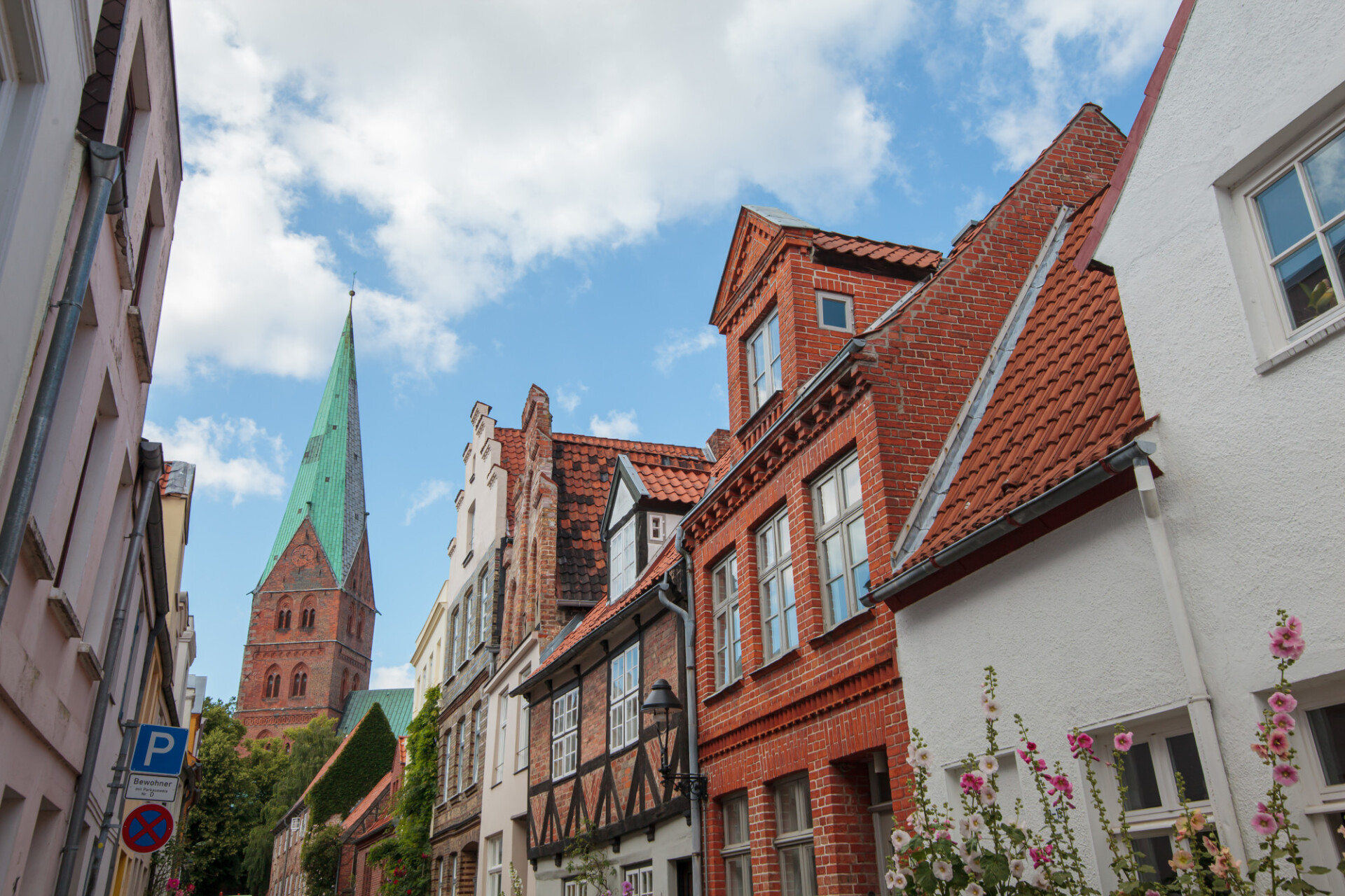 Old town in Lübeck with view on the Marienkirche