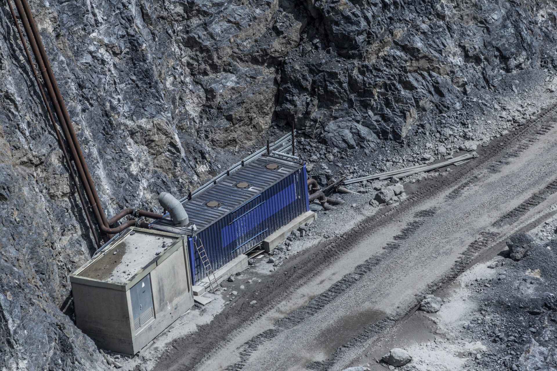 Container in a quarry