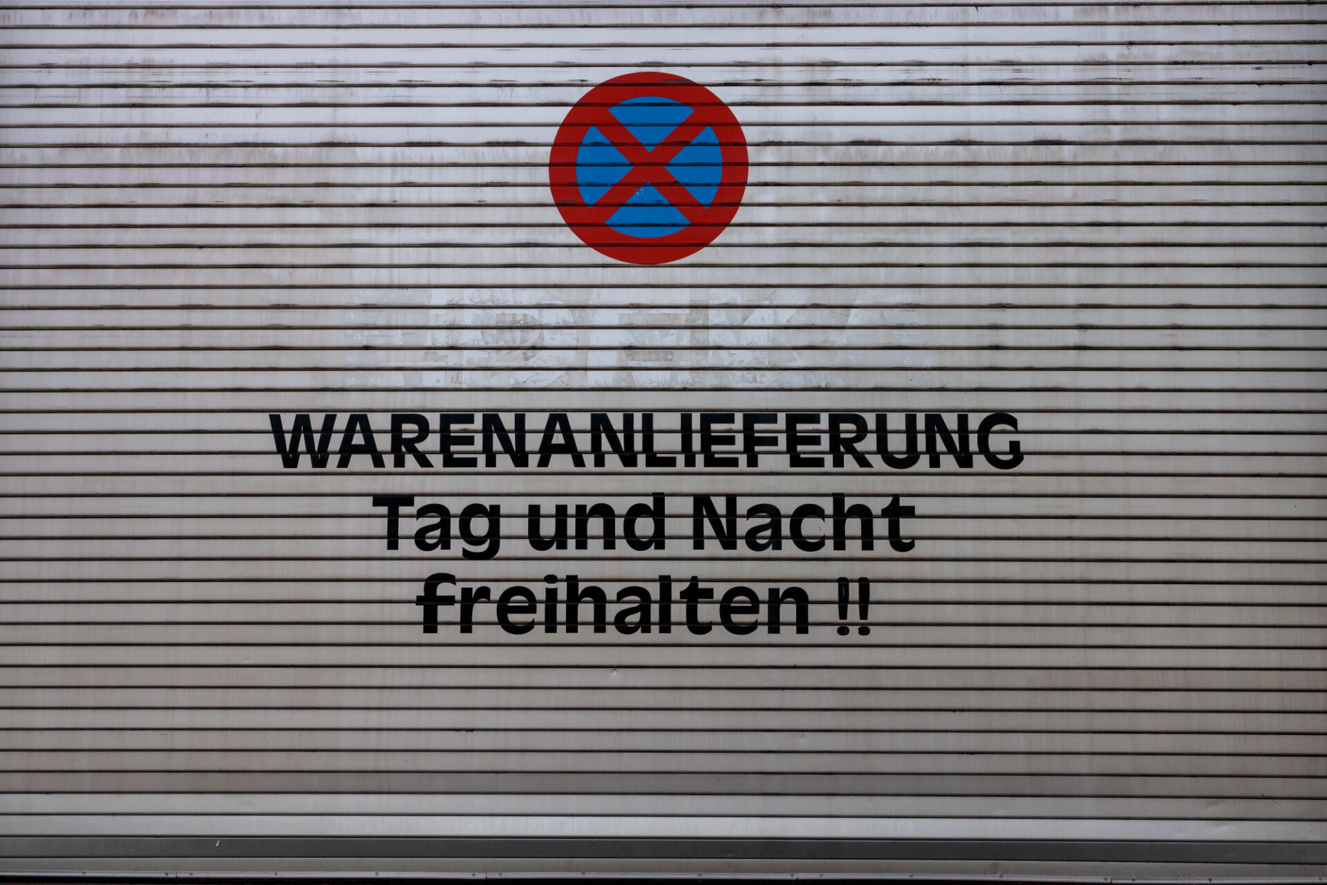 Warenanlieferung door