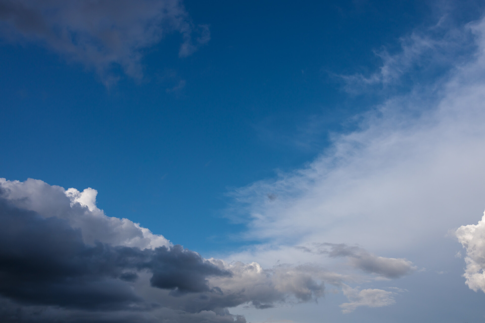 Cloud rich sky background for sky replacement