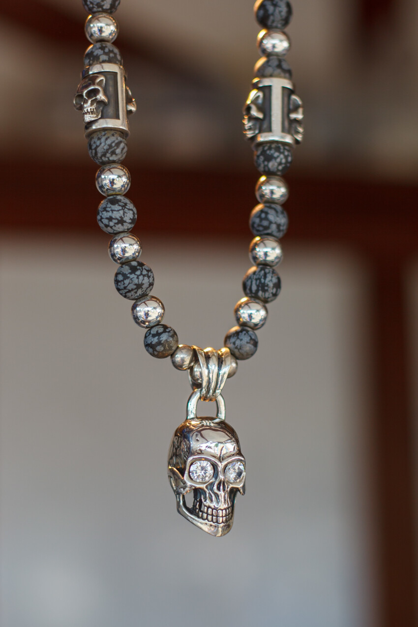 Skull necklace jewelry