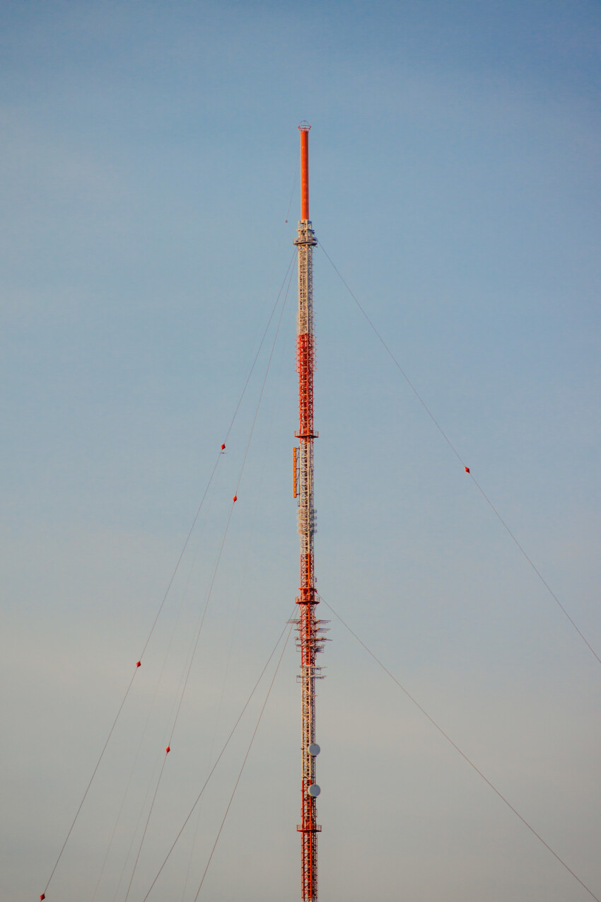 Broadcasting tower