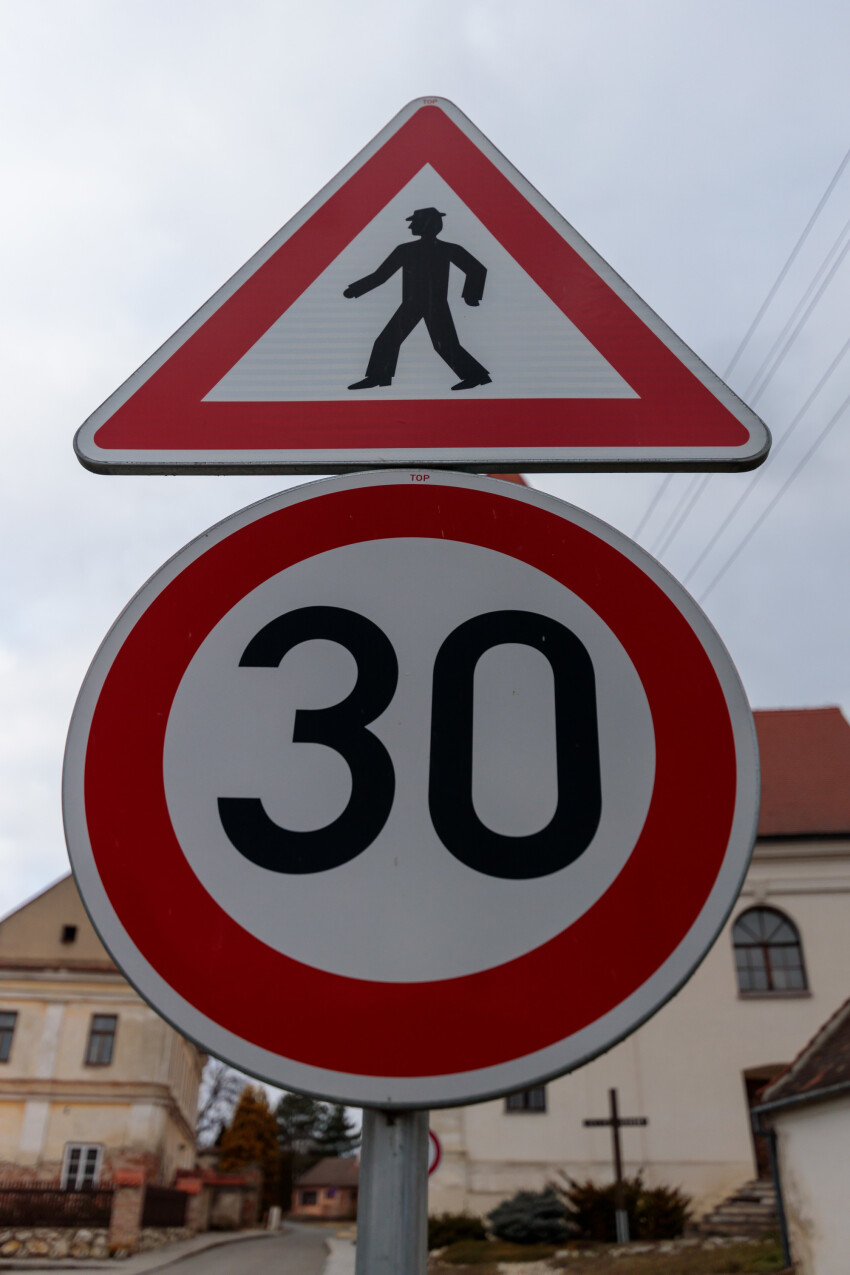 Sign 30kmh