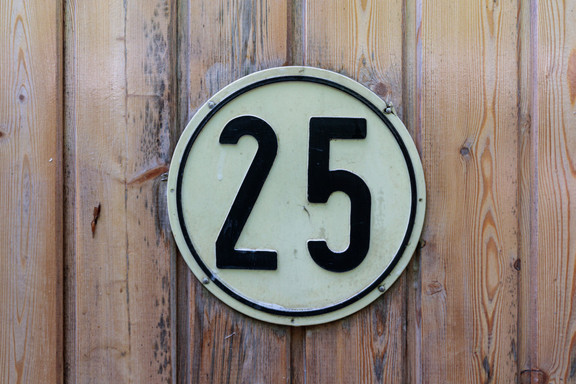 25 Sign