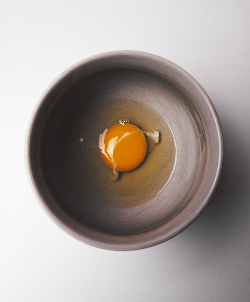 egg in gray bowl
