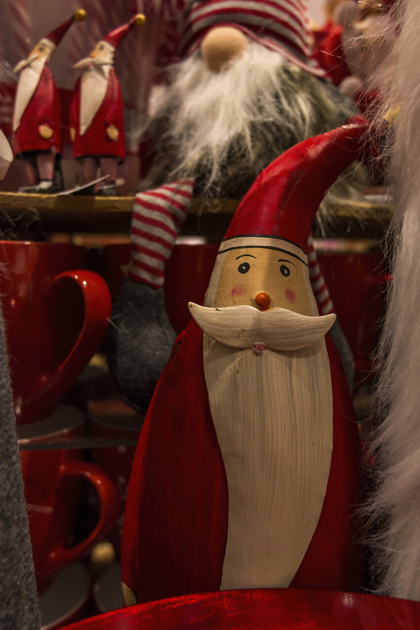 santa claus decor figure