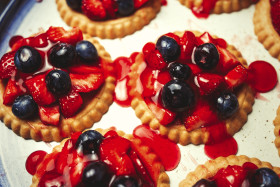 Stock Image: blueberry strawberry cakes
