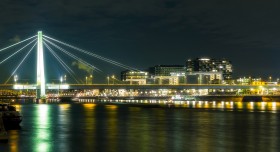 Stock Image: cologne bridge at night - Severinsbrücke - Severinsbridge