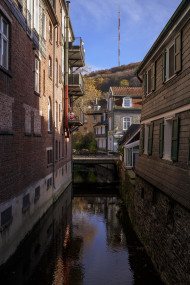 Stock Image: Deilbach flows through the old town of Langenberg in Germany