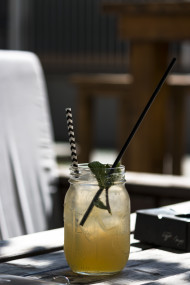 Stock Image: ginger ice tea cocktail