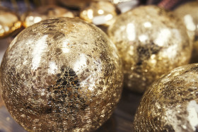 Stock Image: golden balls christmas