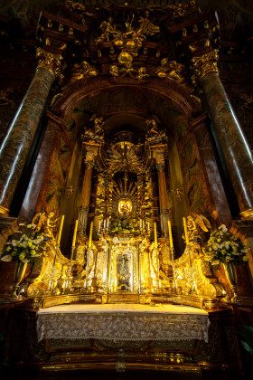 Stock Image: Imposing altar Maria Taferl