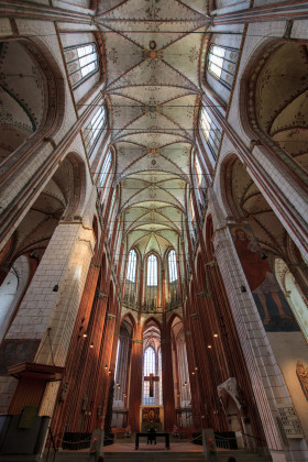 Stock Image: Interior view of the Marienkirche in Lübeck Holy Cross