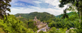 Stock Image: Manderscheid Castle Panorama in the volcanic Eifel of Germany