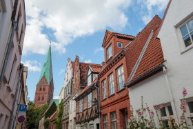 Stock Image: Old town in Lübeck with view on the Marienkirche