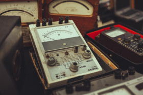 Stock Image: old vintage power measuring instrument or ammeters on a flea market