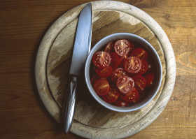 Stock Image: sliced cherry tomatoes