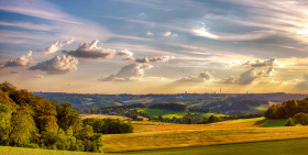 Stock Image: Velbert Langenberg Fields during the golden hour - Rural Landscape in Germany