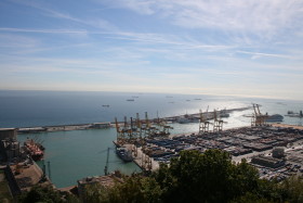 Stock Image: View of port in Barcelona