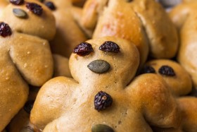 Stock Image: weckmänner fresh out of the oven