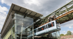 Stock Image: wuppertal monorail station westende