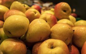 Stock Image: yellow pears on the market